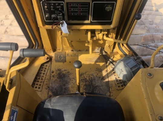 ขายรถดันดิน CAT D5H นำเข้าเองจากญี่ปุ่น สภาพสวยพร้อมใช้ มีVDOการทำงานครับ ขายรถดันดิน CAT D5H นำเข้าเองจากญี่ปุ่น สภาพสวยพร้อมใช้ มีVDOการทำงานครับ