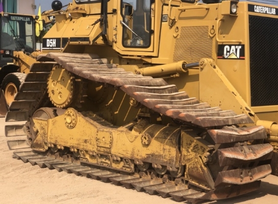 ขายรถดันดิน CAT D5H นำเข้าเองจากญี่ปุ่น สภาพสวยพร้อมใช้ มีVDOการทำงานครับ ขายรถดันดิน CAT D5H นำเข้าเองจากญี่ปุ่น สภาพสวยพร้อมใช้ มีVDOการทำงานครับ