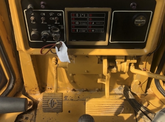 ขายรถดันดิน CAT D5H นำเข้าเองจากญี่ปุ่น สภาพสวยพร้อมใช้ มีVDOการทำงานครับ ขายรถดันดิน CAT D5H นำเข้าเองจากญี่ปุ่น สภาพสวยพร้อมใช้ มีVDOการทำงานครับ