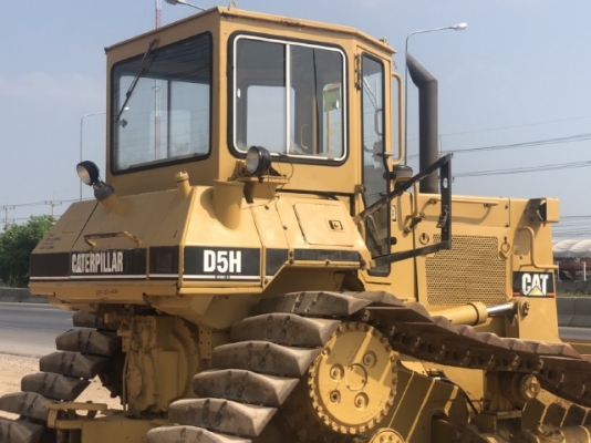 ขายรถดันดิน CAT D5H นำเข้าเองจากญี่ปุ่น สภาพสวยพร้อมใช้ มีVDOการทำงานครับ ขายรถดันดิน CAT D5H นำเข้าเองจากญี่ปุ่น สภาพสวยพร้อมใช้ มีVDOการทำงานครับ