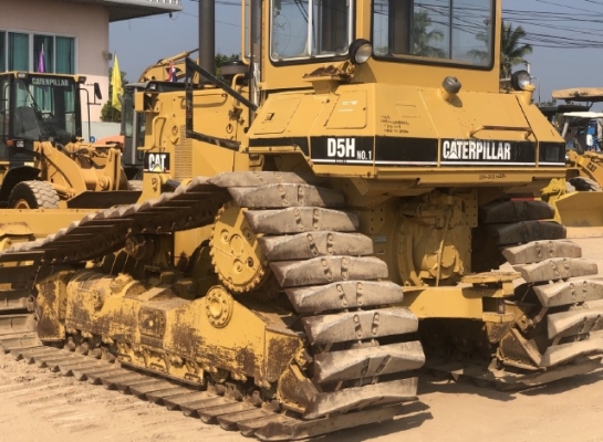 ขายรถดันดิน CAT D5H นำเข้าเองจากญี่ปุ่น สภาพสวยพร้อมใช้ มีVDOการทำงานครับ ขายรถดันดิน CAT D5H นำเข้าเองจากญี่ปุ่น สภาพสวยพร้อมใช้ มีVDOการทำงานครับ