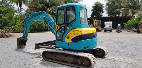 รถขุดคูโบต้า U40-3 S เก่าญี่ปุ่น รถขุดคูโบต้า U40-3 S เก่าญี่ปุ่น