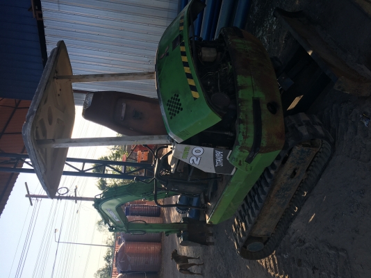 ขายรถขุดมิซูมิชิMM20เก่านอกยังไม่เคยใช้ในเมืองไทยสภาพดีราคา195000บาท.สนใจโทร0915195453