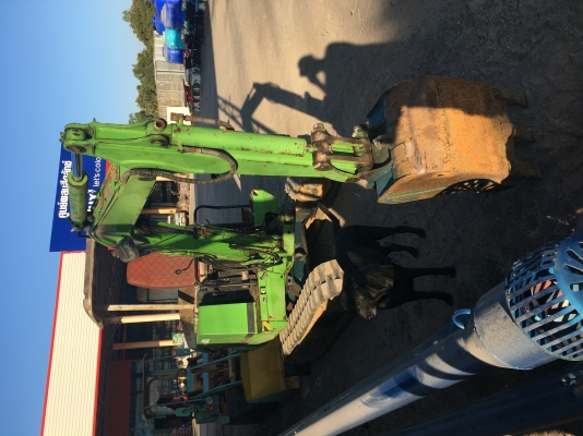 ขายรถขุดมิซูมิชิMM20เก่านอกยังไม่เคยใช้ในเมืองไทยสภาพดีราคา195000บาท.สนใจโทร0915195453