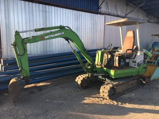 ขายรถขุดมิซูมิชิMM20เก่านอกยังไม่เคยใช้ในเมืองไทยสภาพดีราคา195000บาท.สนใจโทร0915195453