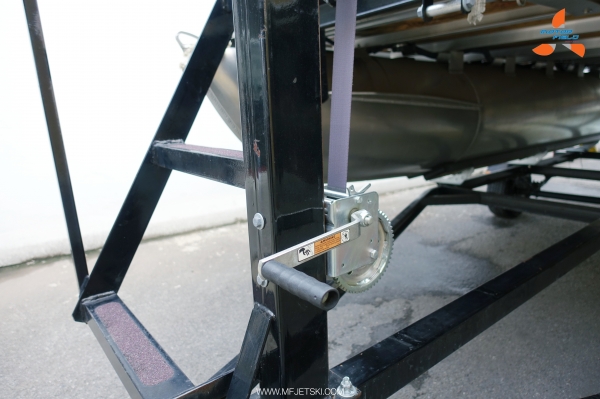 2016 BENTLEY Pontoon 14