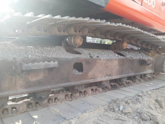 HITACHI ZX200-1