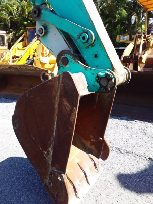 ต้องการขายรถขุดยี่ห้อ  KOBELCO-SK130UR-1Eรถนอกนำเข้าจากญี่ปุ่น