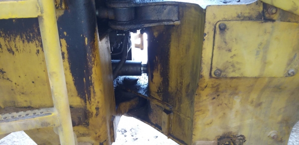 รถตักล้อยางเอวออ่น CAT920 เอกสารเล่มทะเบียนราคา 350,000 รถตักล้อยางเอวออ่น CAT920 เอกสารเล่มทะเบียนราคา 350,000