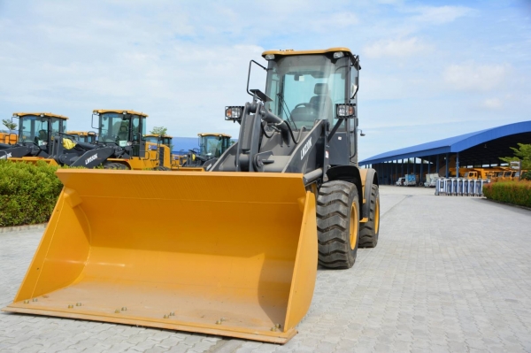 รถตัก 1.5 คิว แขนยาว 4.5 เมตร ไม่ต้องดาวน์ ผ่อน 36 งวด รับทุกอาชีพ สำหรับตักผลผลิตเกษตร ข้าว มัน ปาล์ม ข้าวโพด