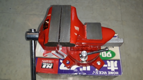 ขายปากกาจับงานขนาด3 1/2"ใหม่MADE IN JAPAN.