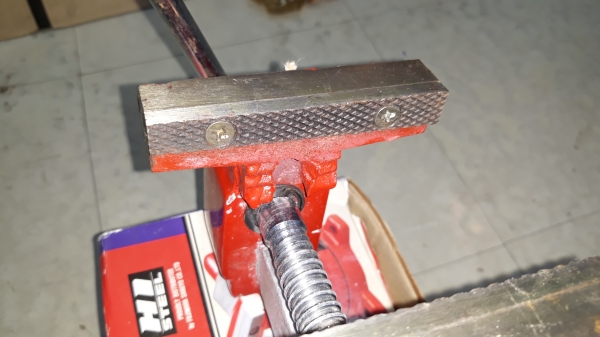 ขายปากกาจับงานขนาด3 1/2"ใหม่MADE IN JAPAN.