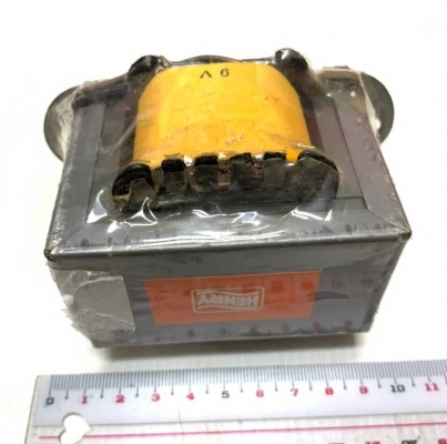 150 บ.ส่งถึงบ้านฟรี โทร 083-2000058 LINE ID: line832923 หม้อแปลงไฟเข้า 220 V. ออก 9 V. ขนาด 5A. ยี่ห 150 บ.ส่งถึงบ้านฟรี โทร 083-2000058 LINE ID: line832923 หม้อแปลงไฟเข้า 220 V. ออก 9 V. ขนาด 5A. ยี่ห