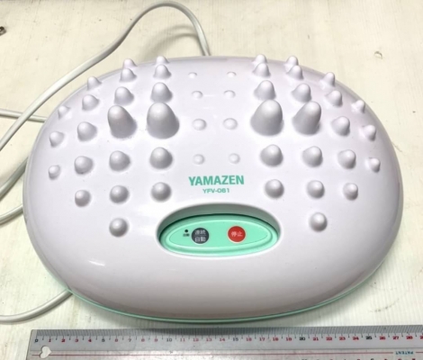 400 บ.ส่งถึงบ้านฟรี โทร 083-2000058 LINE ID: line832923 เครื่องนวดสั่นเท้าหรือแขน ขายี่ห้อ YAMAZEN ม