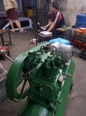 ขายถูกๆ ปั๊มลมมือสองญี่ปุ่น IHS(Iwata) 1.5แรง ถัง 69ลิตร ทดสอบเรียบร้อย ดูดหนัก อัดดี ทุกระบบใช้งานได้ดีครับ ขายถูกๆ ปั๊มลมมือสองญี่ปุ่น IHS(Iwata) 1.5แรง ถัง 69ลิตร ทดสอบเรียบร้อย ดูดหนัก อัดดี ทุกระบบใช้งานได้ดีครับ