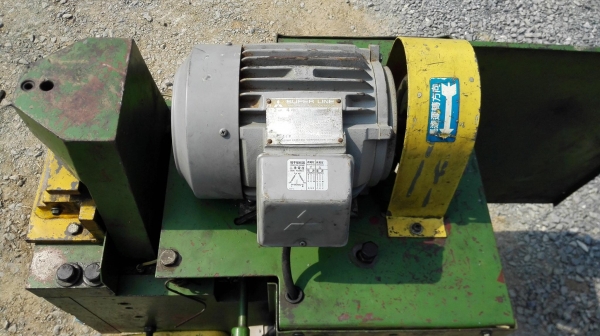 เครื่องตัดเหล็กอเนกประสงค์ KCM Taiwan ระบบพู่เล่สายพานขับเคลื่อน สามารถตัดเหล็กชิ้นงานได้ 8 แบบ เหล็กเพลา/กลม/กล่อง/เหลี่ยม/ฉาก/แบน/เจาะรูตามแบบพิมพ์ต่างๆ ระบบไฟ 380V สภาพสวยพร้อมใช้