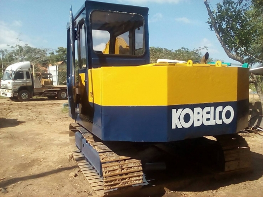 KOBELCO SK03 ขนาดเท่ากับ60 ปั้มนิ้วคอลโทรลน้ำมันราคา 300,000 KOBELCO SK03 ขนาดเท่ากับ60 ปั้มนิ้วคอลโทรลน้ำมันราคา 300,000