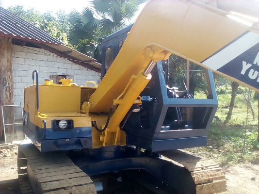 KOBELCO SK03 ขนาดเท่ากับ60 ปั้มนิ้วคอลโทรลน้ำมันราคา 300,000 KOBELCO SK03 ขนาดเท่ากับ60 ปั้มนิ้วคอลโทรลน้ำมันราคา 300,000