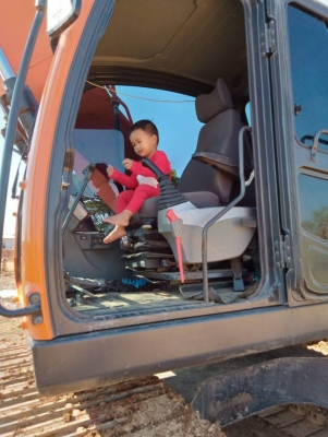 ขายดาวน์2คันๆละ350,000 มี SUMITOMOกับDOOSAN สภาพพร้อมใช้