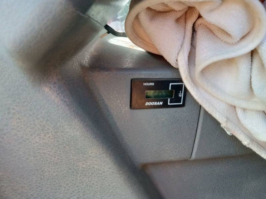 ขายดาวน์2คันๆละ350,000 มี SUMITOMOกับDOOSAN สภาพพร้อมใช้