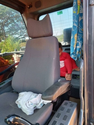 ขายดาวน์2คันๆละ350,000 มี SUMITOMOกับDOOSAN สภาพพร้อมใช้