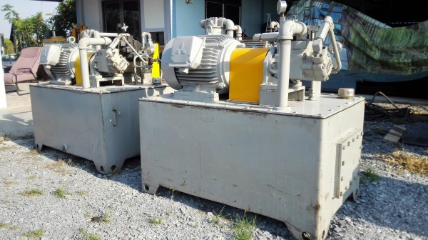 ชุดต้นกำลังถังปั้มไฮดรอลิคญี่ปุ่น(Power Unit) TOYO OKI Press 160 bar มอเตอร์ Mitsubishi 15 HP 380V ถังพัก 250 Lite พร้อมคอนโทรลไฟฟ้า AC 220V
