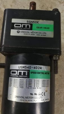 800บาท ส่งฟรี โทร 083-2000058  LINE ID: ub2603 มอเตอร์เกียร์ยี่ห้อ ORIENTAL ขนาดกำลัง 40W อัตราทด 1:50 ใช้ไฟ 220V