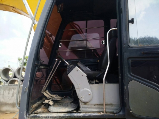 KOBELCO SK200-/// ไฟฟ้าครบไม่มีเล่มทะเบียน