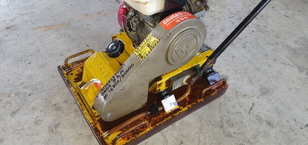 เครื่องตบดิน .45 x .60  พร้อมใช้