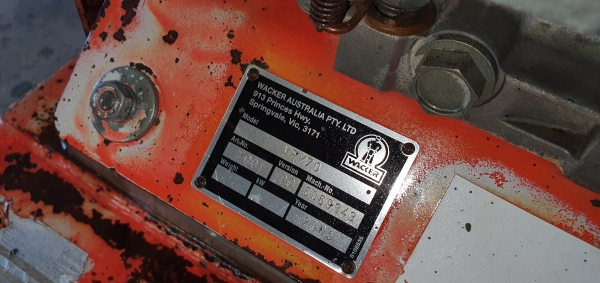 เครื่องตบดีเซล 45 x 60 ซ.ม. USA