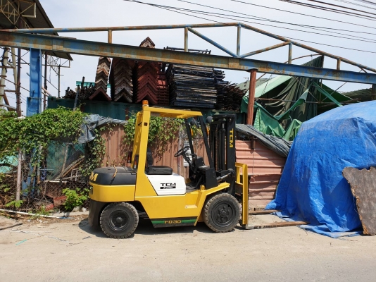 รถโฟล์คลิฟท์ TCM FD 30