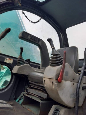 ขายKOBELCO SK200LC-2  เก่านอกแท้  สภาพสวย เครื้องปั๊มแห้ง..พร้อมใช้  โทร 089-3818694 จ๊อย..