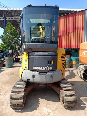 ขาย..KOMATSU PC30MR-2. เก่านอกแท้  เดิมๆๆสภาพสวย ใช้งานมาน้อย โทร 089-3818694 จ๊อย