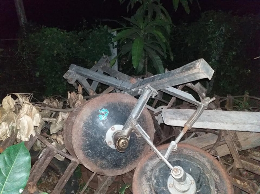 รถไถนั่งขับ  (ไม่รวมเครื่องยนต์)