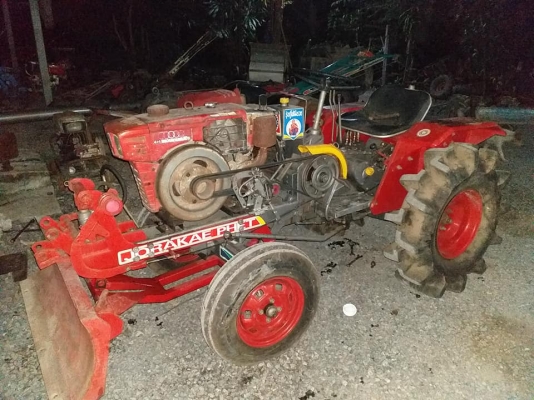 รถไถนั่งขับ  (ไม่รวมเครื่องยนต์)