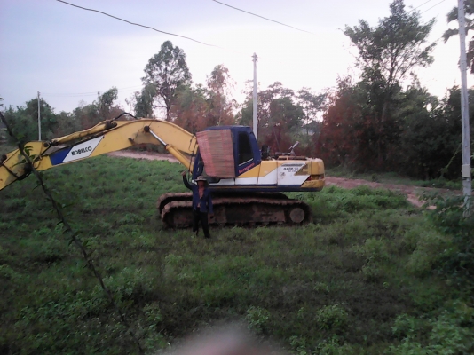 ขาย KOBELCO SK200-3 ดูสภาพรถต่อรองราคาใด้