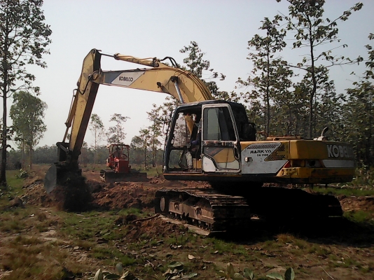 ขาย KOBELCO SK200-3 ดูสภาพรถต่อรองราคาใด้