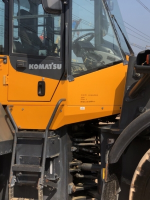 ขายรถตักล้อยาง KOMATSU WA320-7 ปี 2014 รถนอกนำเข้าเองจากญี่ปุ่น สภาพสวยพร้อมใช้ มีVDOการทำงานครับ