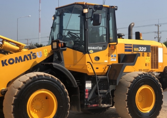 ขายรถตักล้อยาง KOMATSU WA320-7 ปี 2014 รถนอกนำเข้าเองจากญี่ปุ่น สภาพสวยพร้อมใช้ มีVDOการทำงานครับ