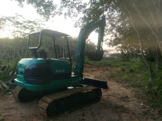 KOMATSU PC45R-8 พร้อมใช้ราคา 350,000