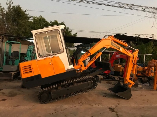yanmar yb301สภาพดีเก่าญี่ปุ่นมีใบอินวอยไม่เคยใช้ในไทย