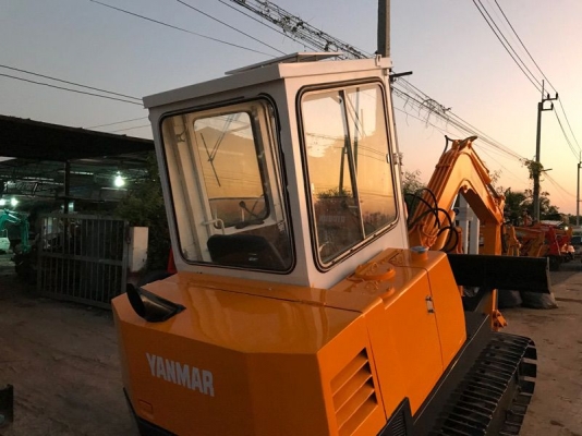 yanmar yb301สภาพดีเก่าญี่ปุ่นมีใบอินวอยไม่เคยใช้ในไทย