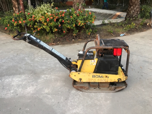 ขายรถบด ตบดินBOMAG ดีเซล สตาร์ทไฟฟ้า สภาพเดิมๆจากญี่ปุ่น 45,000เท่านั้น!!