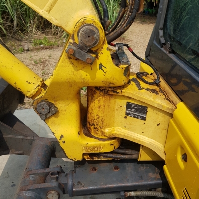 รถขุดโคมัสสุPC35MR2เก่าญี่ปุ่น