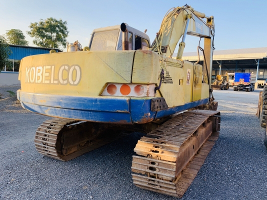 SK200-3 โกเบมาคทีราคาเบาๆพี่ 380,000 บาท ไฟฟ้าตัด เครื่อง+ปั๊มดี เอวขยับ เฟรมสวย ดูรถที่ปทุมธานี้นี่เอง 081-989-1989 หรั่งครับ