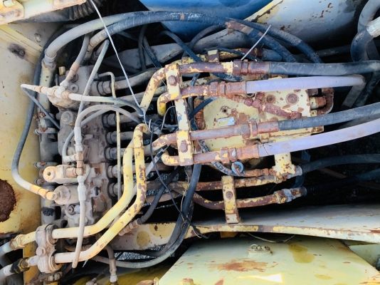 SK200-3 โกเบมาคทีราคาเบาๆพี่ 380,000 บาท ไฟฟ้าตัด เครื่อง+ปั๊มดี เอวขยับ เฟรมสวย ดูรถที่ปทุมธานี้นี่เอง 081-989-1989 หรั่งครับ