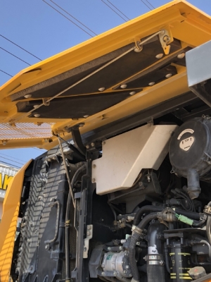 ขายรถตักล้อยาง KOMATSU WA320-7 ปี 2014 รถนอกนำเข้าเองจากญี่ปุ่น สภาพสวยพร้อมใช้ มีVDOการทำงานครับ