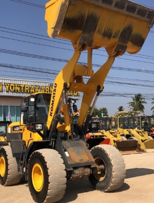 ขายรถตักล้อยาง KOMATSU WA320-7 ปี 2014 รถนอกนำเข้าเองจากญี่ปุ่น สภาพสวยพร้อมใช้ มีVDOการทำงานครับ
