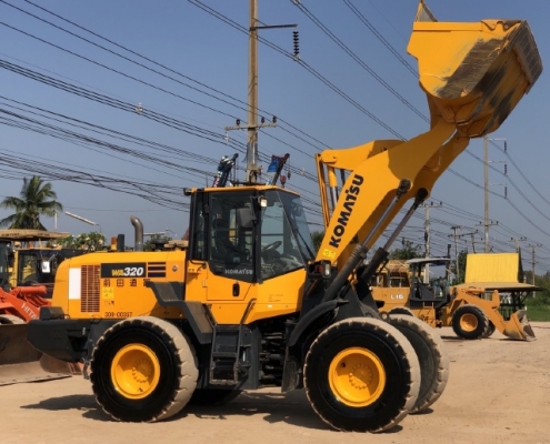 ขายรถตักล้อยาง KOMATSU WA320-7 ปี 2014 รถนอกนำเข้าเองจากญี่ปุ่น สภาพสวยพร้อมใช้ มีVDOการทำงานครับ