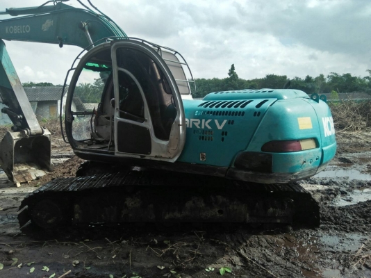 KOBELCO SK200-V ไฟฟ้าครบไม่มีเล่มทะเบียนราคา 650,000 KOBELCO SK200-V ไฟฟ้าครบไม่มีเล่มทะเบียนราคา 650,000